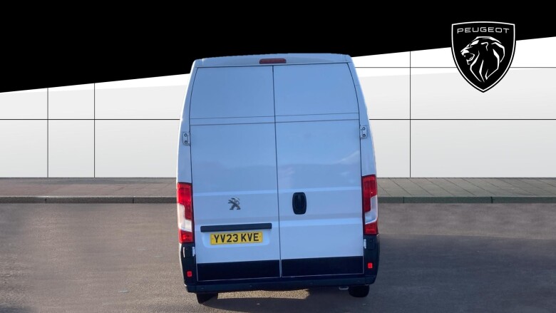 Peugeot Boxer 435 L4 Diesel 2.2 BlueHDi H3 Professional Premium+ Van 140ps